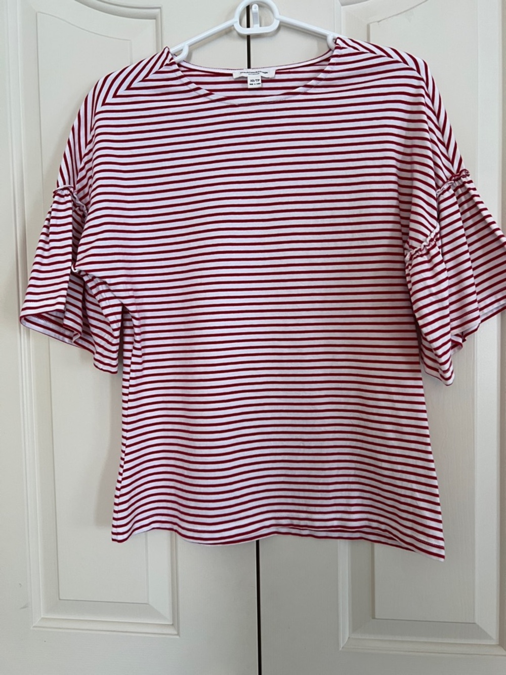 beachlunchlounge Red and White Striped Ruffle Sleeve Tee 
Size XS